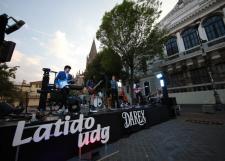 Late la Rambla Cataluña con el talento de estudiantes de la UdeG