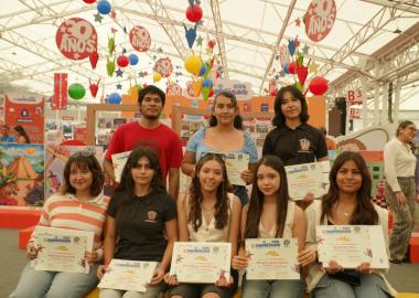 Reconocen en Papirolas talento creativo de estudiantes de la Preparatoria 13 durante el 4º Concurso de Cartel Infantil y Juvenil