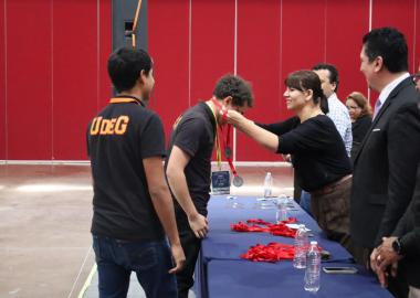 Destacan estudiantes de Prepas UDG en XXXIV Concurso Nacional de Aparatos y Experimentos de Física realizado en San Luis Potosí