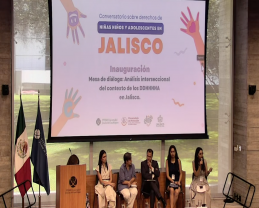 Realizan conversatorio por los derechos de la niñez y adolescencias con representantes de UdeG, ITESO y el Gobierno de Jalisco