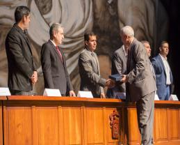 Distingue el SEMS a su personal académico y administrativo por 20, 25 y 30 años de servicio a la UdeG