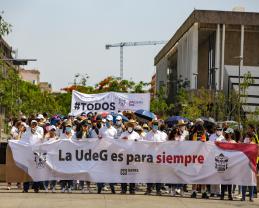 Más de 103 mil universitarios salieron a marchar por la autonomía y un presupuesto digno para la UdeG
