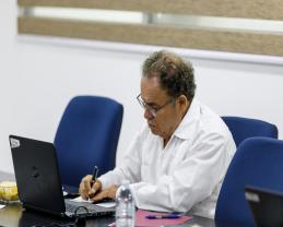 Reconoce el CUEMS a universitarios destacados al dedicar el nombre de dos Prepas UDG a su legado