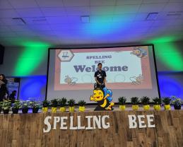 Realizan en la Preparatoria 17 la décima edición del concurso Spelling Bee