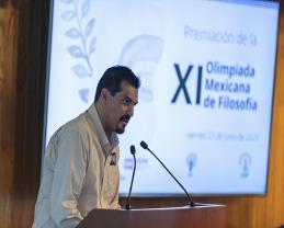 Distinguen a alumna de la Preparatoria 20 que representó a México en la Olimpiada Internacional de Filosofía realizada en Grecia