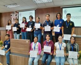 Pasan diez jóvenes de Prepas UDG a la fase de entrenamientos de cara a la Olimpiada Nacional de Biología
