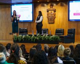 Presenta la CGRH de la UdeG guía de atención a usuarios a personal de control escolar del SEMS