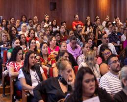 Presenta la CGRH de la UdeG guía de atención a usuarios a personal de control escolar del SEMS