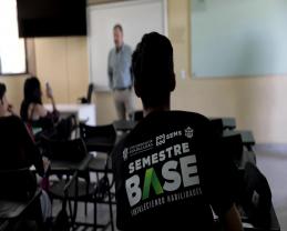 Convocan a jóvenes con dictaminación a Prepas UDG para ciclo 2026-A a tomar curso Semestre Base que iniciará en septiembre