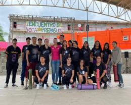 Efectúa la Preparatoria 19 el primer encuentro de Yoga entre escuelas del SEMS