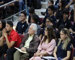 Comparte entrenador de porteros del Atlas FC estrategias a estudiantes de la Preparatoria 5 para prevenir la ansiedad