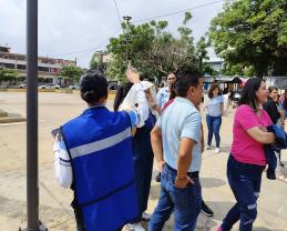 Responde de manera oportuna personal del SEMS al evacuar edificio Valentín Gómez Farías, ante sismo