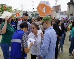 Evacúa la UdeG a 190 mil personas de sus instalaciones en todo Jalisco