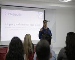 Imparten docentes del SEMS taller de tutorías en la Librería Carlos Fuentes