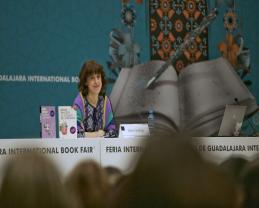 La lectura es la posibilidad de estar en otras realidades y es donde se construyen otros futuros; Irene Vallejo