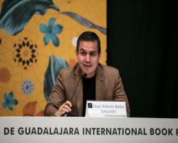 La edición 23 de la revista Vaivén se presentó en la FIL Guadalajara