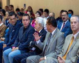 Condecora la Escuela Vocacional al Maestro Emérito José Manuel Jurado Parres como miembro distinguido de esta comunidad