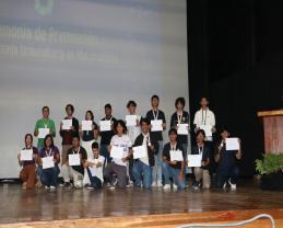 Premia la Olimpiada Universitaria de Matemáticas a 126 estudiantes de Prepas UDG