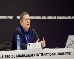 Invita Fanuel Hanán Díaz a reinterpretar la realidad desde la lectura infantil para encaminar a la niñez a la reflexión