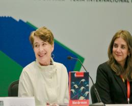 La antología Mar de Voces se presenta en la FIL Guadalajara como una acaricia de la palabra