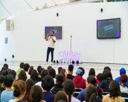 Expone la Cátedra del Futuro distintas opciones de estudio a alumnado de la Preparatoria 15