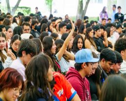 Expone la Cátedra del Futuro distintas opciones de estudio a alumnado de la Preparatoria 15