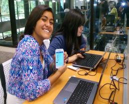 Participan alumnas de ocho preparatorias del SEMS en Technovation Challenge México