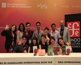 Comparten jóvenes creadores literarios del SEMS sus cartas a la escritora Antonia Michaelis en la FIL