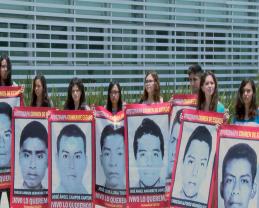Jóvenes interesados en la política, pero desconfiados y desencantados de los políticos