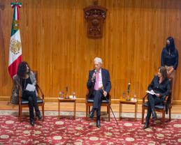 Dedicarán la V Bienal Vargas Llosa a la memoria de Raúl Padilla López