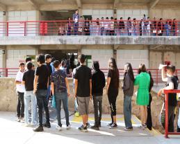 Presentan examen de admisión aspirantes a Prepas UDG