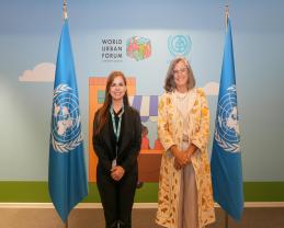 Rectora General, Karla Planter, lleva la visión de la UdeG al debate mundial sobre vivienda