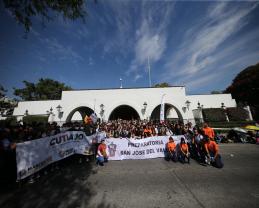 Estudiantes de Tlajomulco de Zúñiga participaron en la marcha 188 por la autonomía y el presupuesto justo para la UdeG
