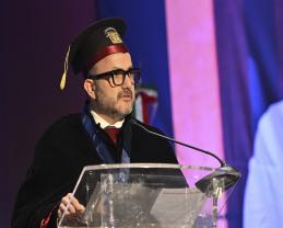Recibe Ricardo Villanueva Lomelí su segundo título de Doctor “Honoris Causa”