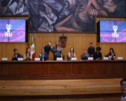 Entregan constancias a candidatos a la presidencia de la FEU para el periodo 2025-2028