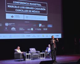 Clausura canciller Marcelo Ebrard la Cumbre Internacional del Hábitat de América Latina y El Caribe 2022 en la UdeG