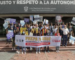 Refrenda la Preparatoria 5 la defensa de la autonomía universitaria