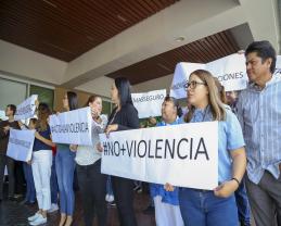 Realiza la UdeG paro simbólico de labores para exigir un alto a la violencia