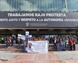 Marcha la Preparatoria 9 para exigir respeto a la autonomía universitaria