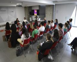 Dialogan estudiantes de la UdeG acerca de estudios de género
