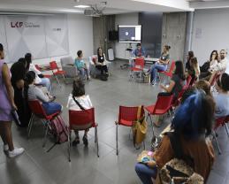 Dialogan estudiantes de la UdeG acerca de estudios de género