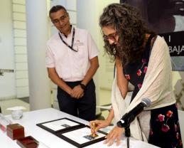 Presentan en el MUSA estampilla postal conmemorativa por el 65 aniversario del Museo Frida Kahlo-Casa Azul