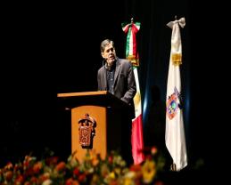 Reciben mil 234 académicos de la UdeG su definitividad