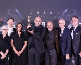 Dedica la comunidad de la UdeG su Ariel de Oro a Raúl Padilla López