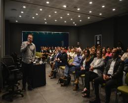 Presentan en el Museo de Ciencias Ambientales avances científicos en la búsqueda de fosas clandestinas