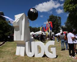 Celebra la UdeG en Lagos de Moreno con música, baile y un mezquite, los 30 años de la Red Universitaria