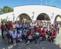 Con clase de “Química del amor”, la Preparatoria de El Salto exige un presupuesto justo