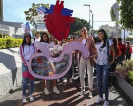 Con clase de “Química del amor”, la Preparatoria de El Salto exige un presupuesto justo