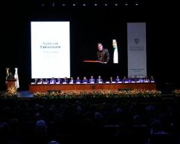 Reconocen con Galardón Universitario “12 de Octubre 2023” a trabajadores de la UdeG