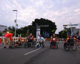 Disfrutan 10 mil corredores universitarios la séptima Carrera Leones Negros